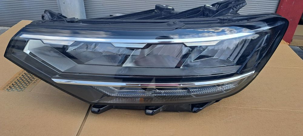 Far stanga full led Vw Passat B8 facelift