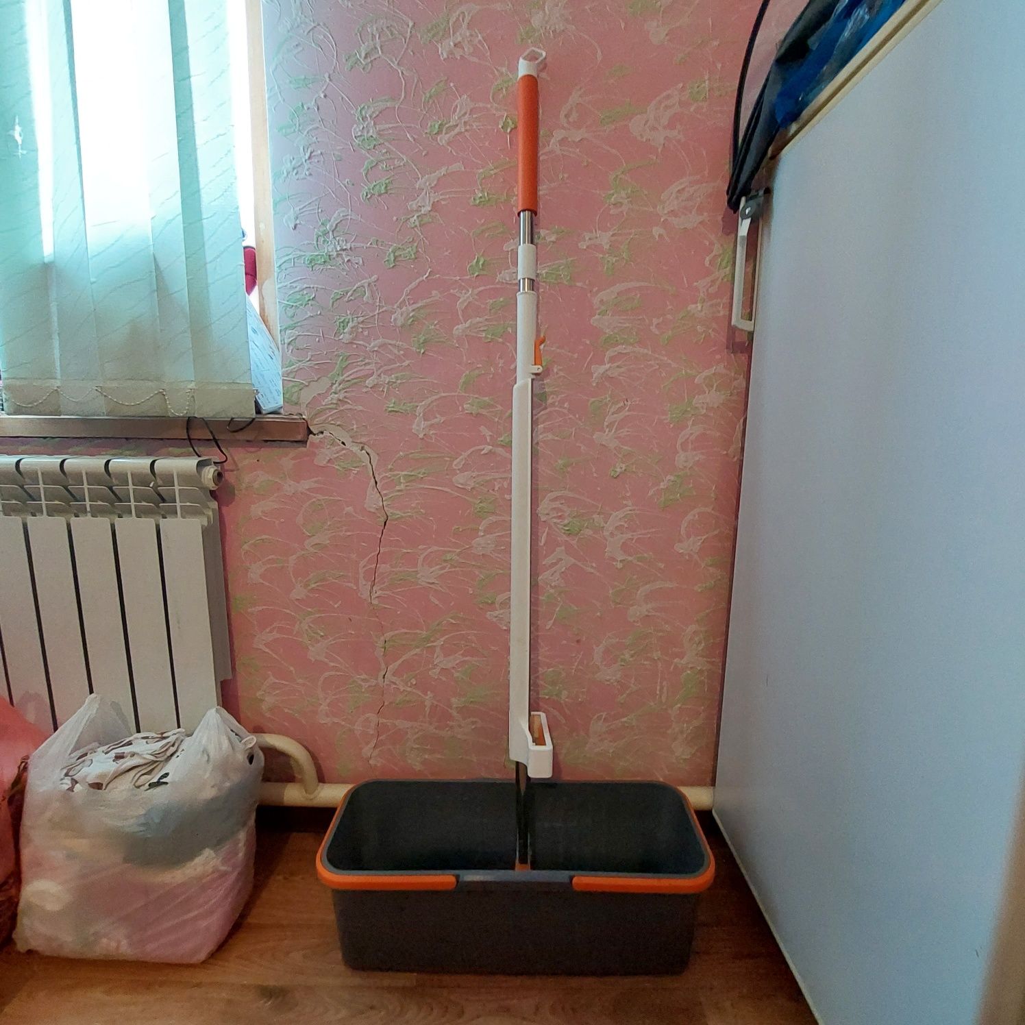 Швабра с отжимом.