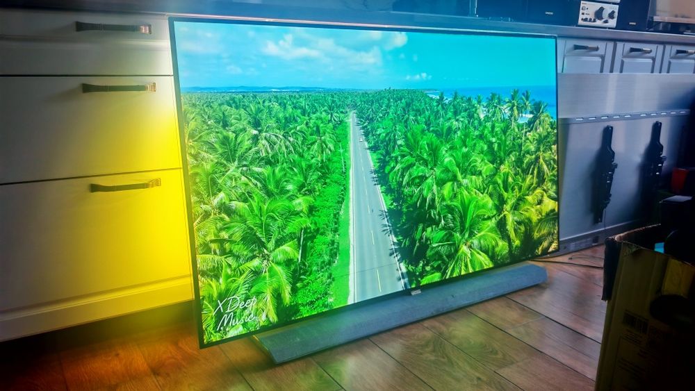 Televizor OLED PHILIPS 65 inch 4K Android și soundbar. Citit anuntul
