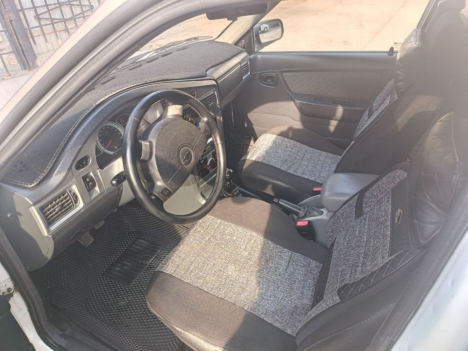 Продаётся nexia 2