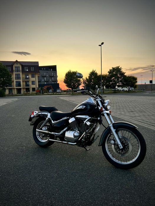 Vând Motocicletă VL 250 Intruder An 2000, Itp până 2026