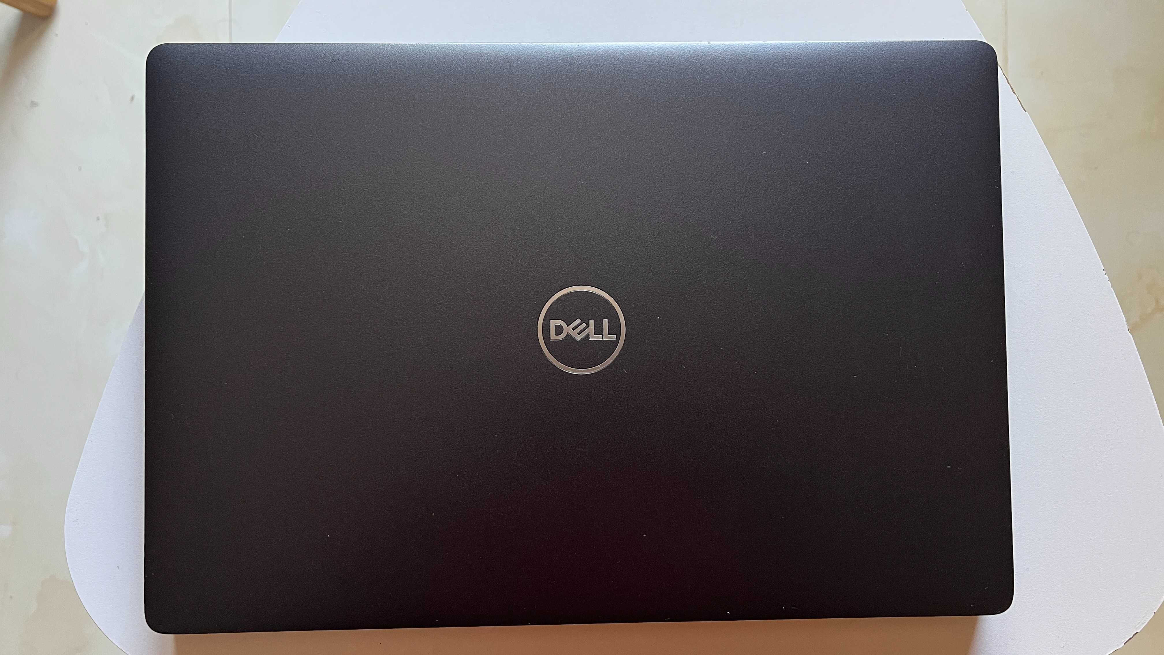 Dell Latitude 5300 TOUCHSCREEN/13.3"/i5-8265U/8GB RAM/256GB SSD/WIN 11