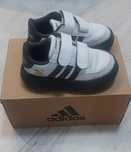 Маратонки Adidas номер 25