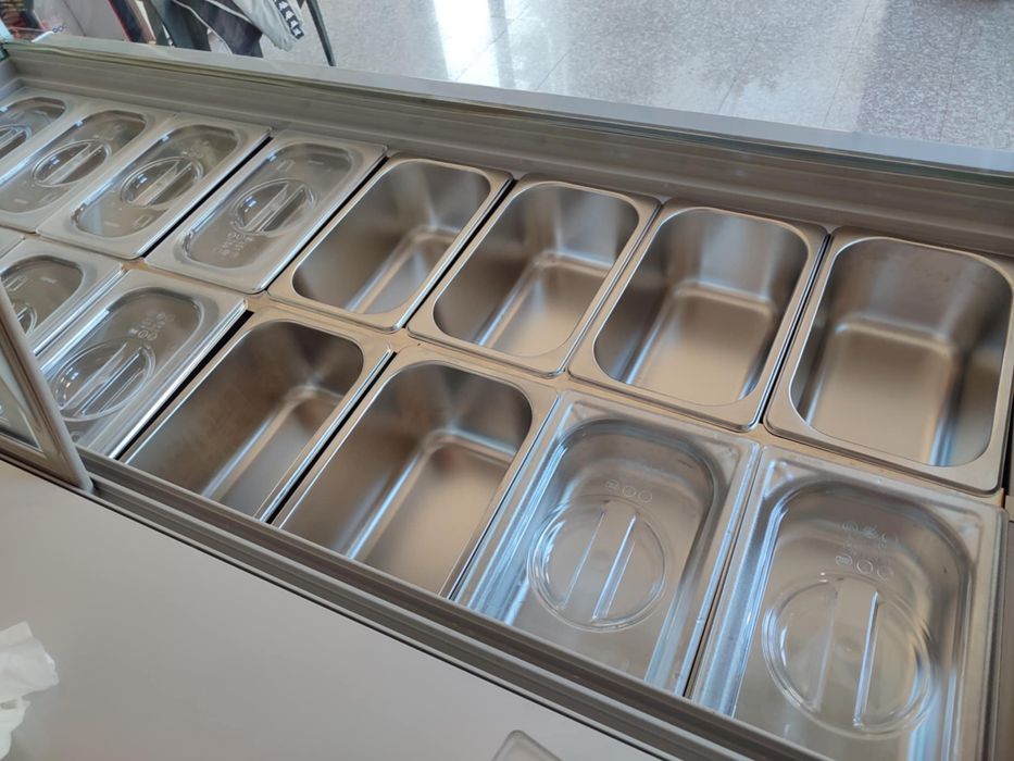 Хладилна витрина