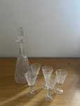 Pahare si sticla de cristal