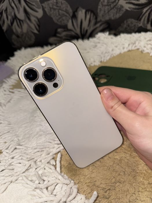 Продам айфон 13 про 256 гб