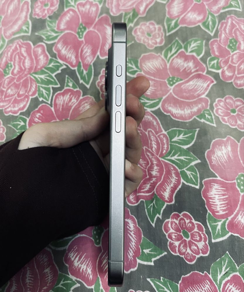 iPhone 15 про 128 гб