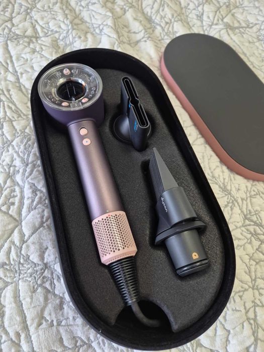 Dyson сешоар * Чисто нов, просто разопакован *