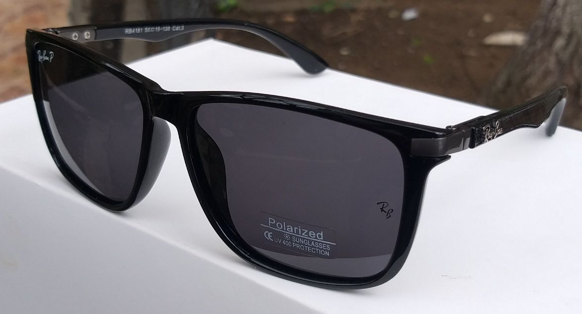 Ray Ban Wayfarer RB 4181