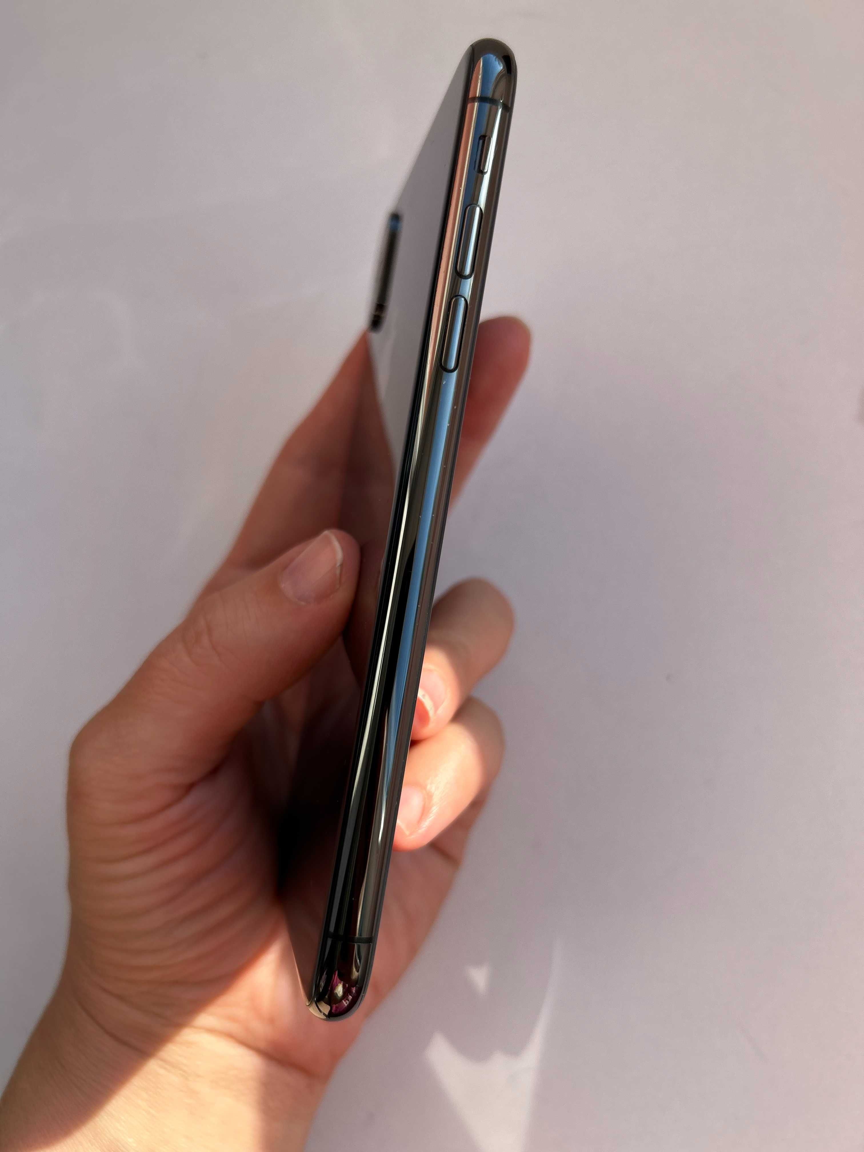 iPhone X / 10 64ГБ Space Gray -  като нов + аксесоари