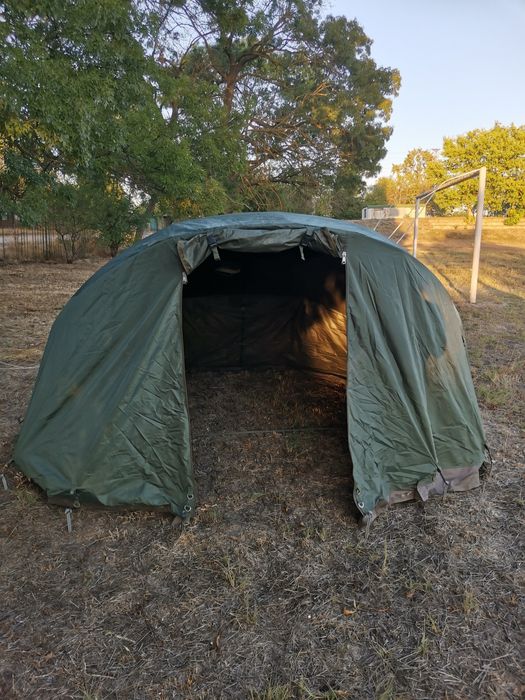 Шатра и шаранджийска палатка