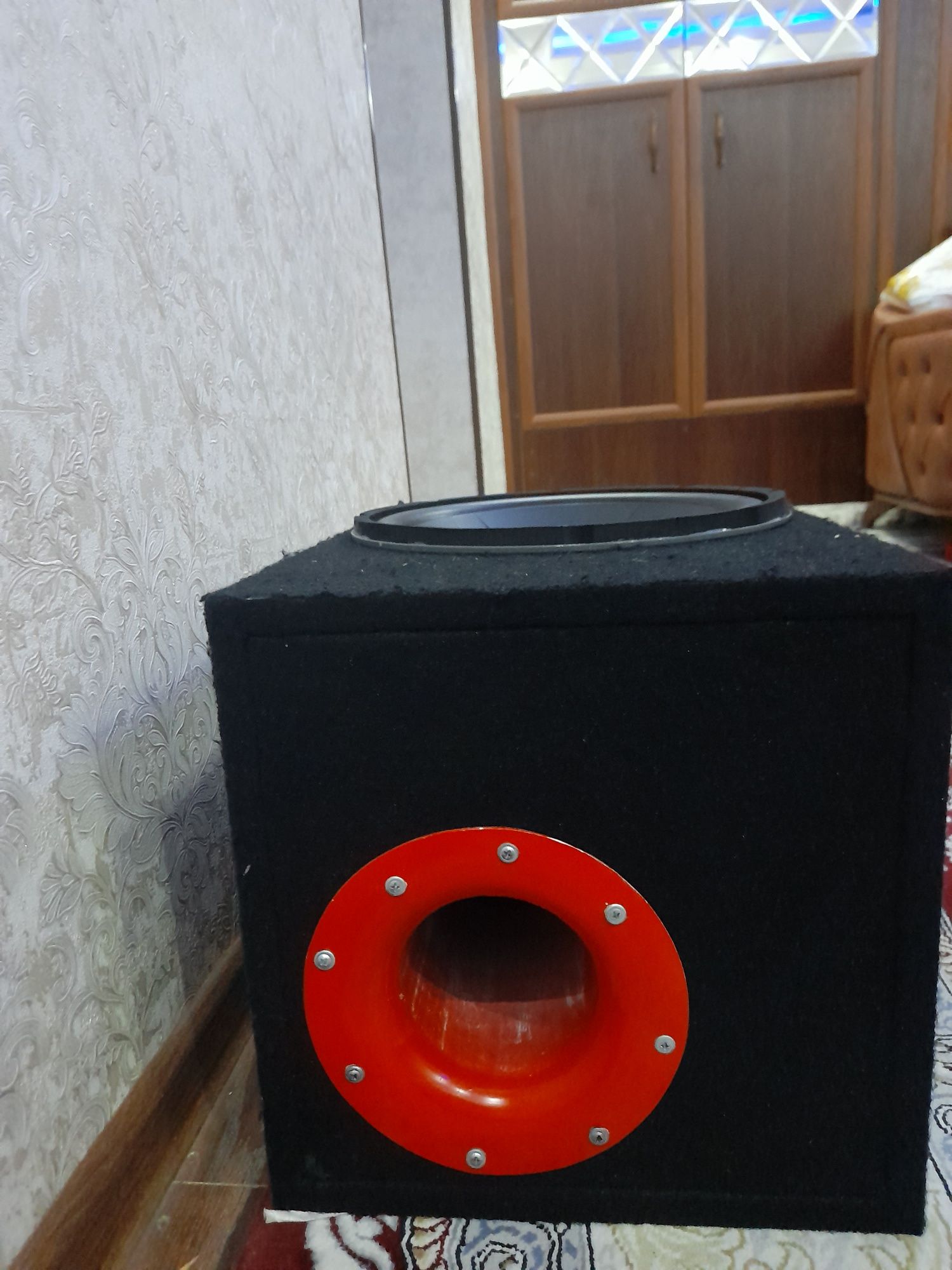 Сабуфер  JBL1200
