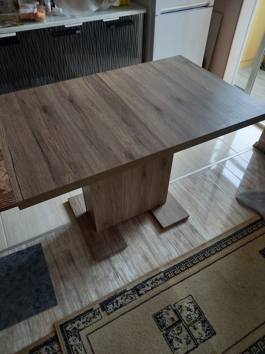 Маса трапезна разтегателна чисто нова