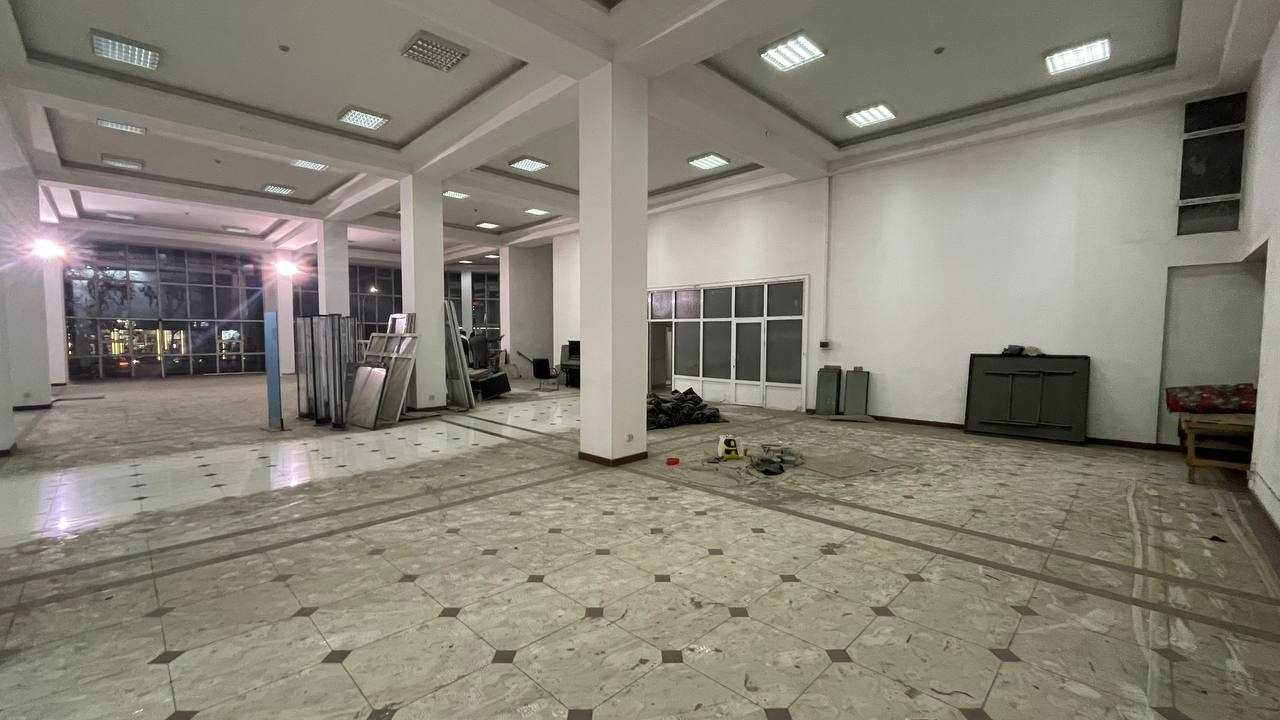Сдам помещение 700m2 в Центре Юнусабада на кругу, под Банк или др. RR
