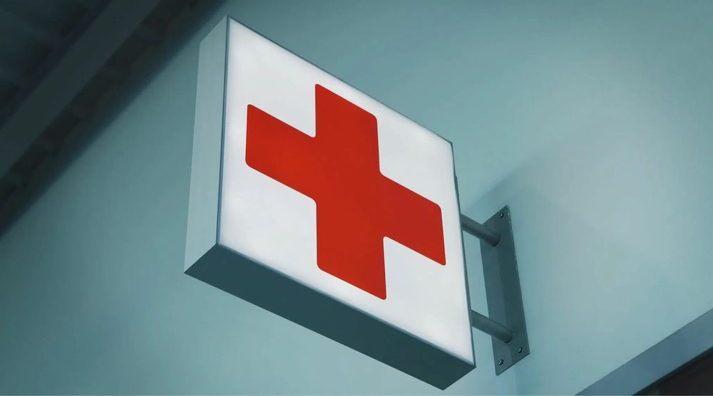 Под стоматологические или процедурные кабинеты! Ерубаева 58!