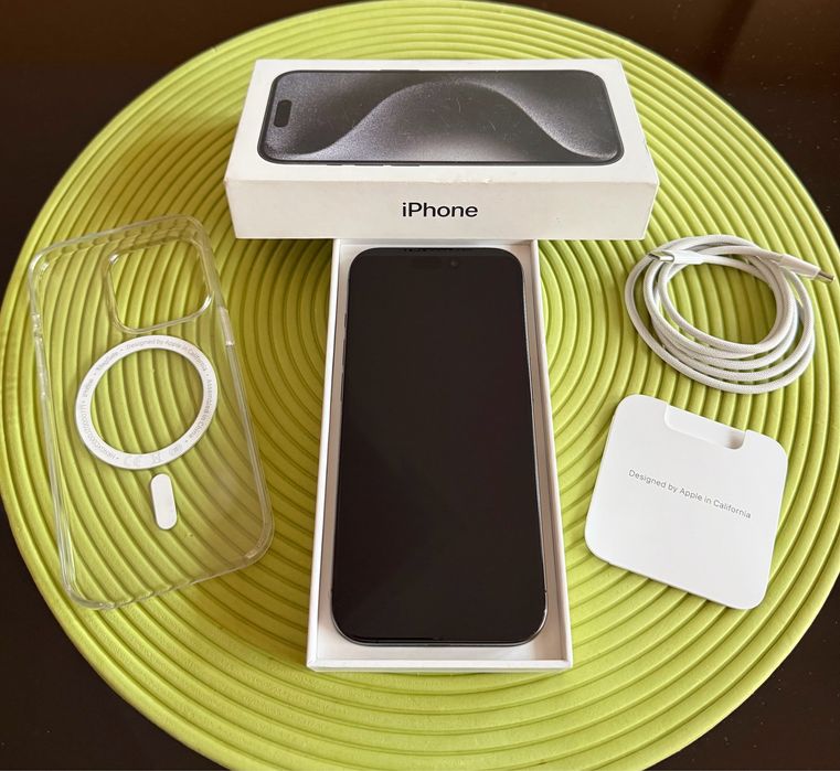 Iphone 15 Pro Black Titanium 256GB НЕРАЗЛИЧИМ от НОВ