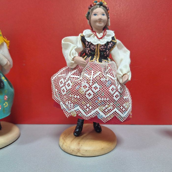 Колекция Кукли в народни носии-ръчна изработка, 60-те г. Krakow, Полша