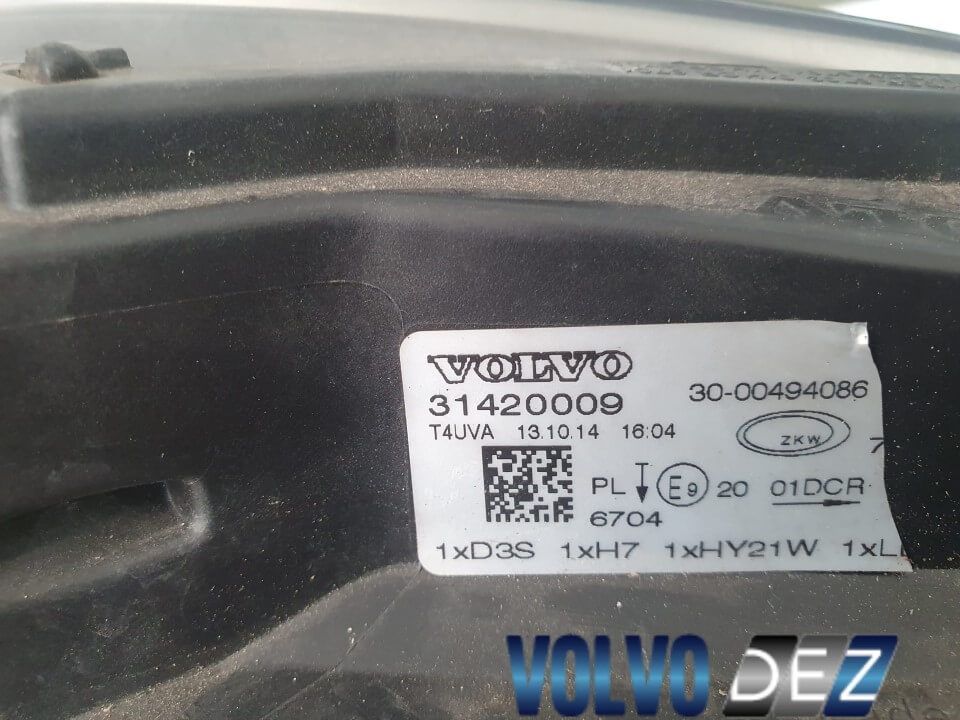 Far stanga  VOLVO V40 2012-2019 31420009