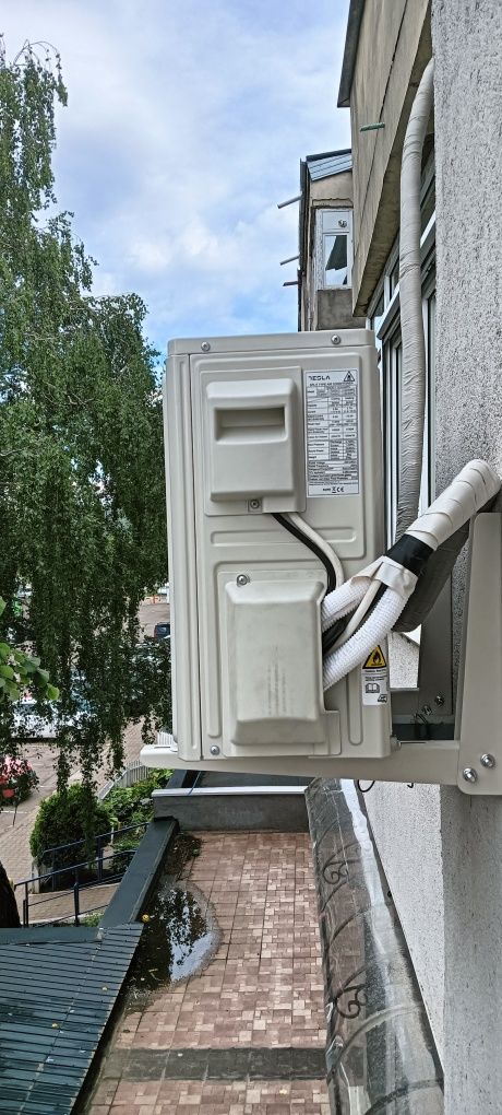 Montaj Aer Conditionat Instalator AC / Igienizare AC / Încărcare AC Fr