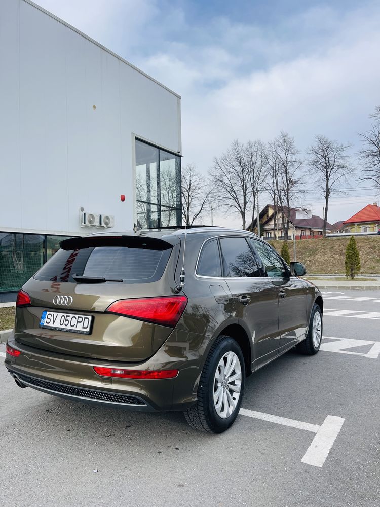 Vând Audi Q5 S-line