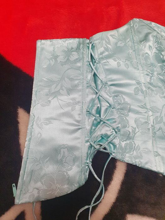 Corset ajustabil, culoare superba