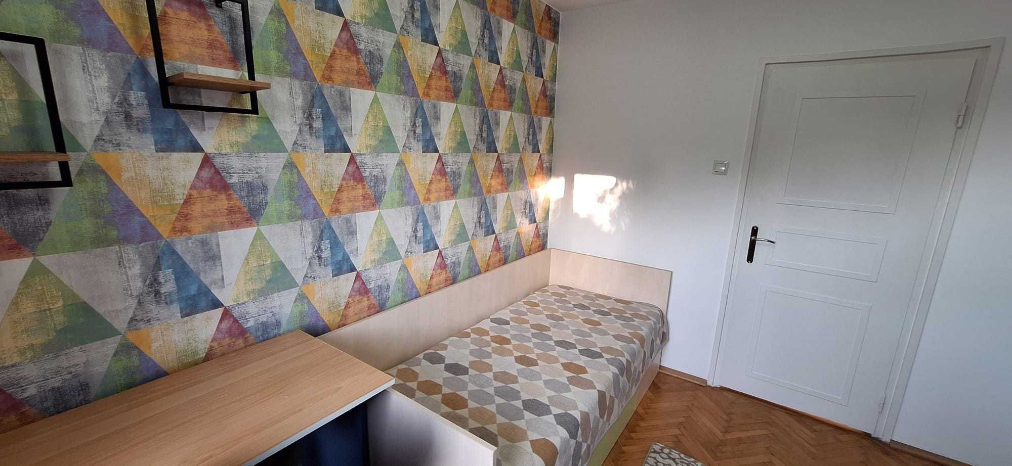 Proprietar, dau spre inchiriere Ap. 3 cam  in Gheorgheni