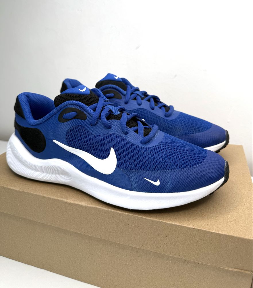 Nike Revolution 7 ( 38) Маратонки
