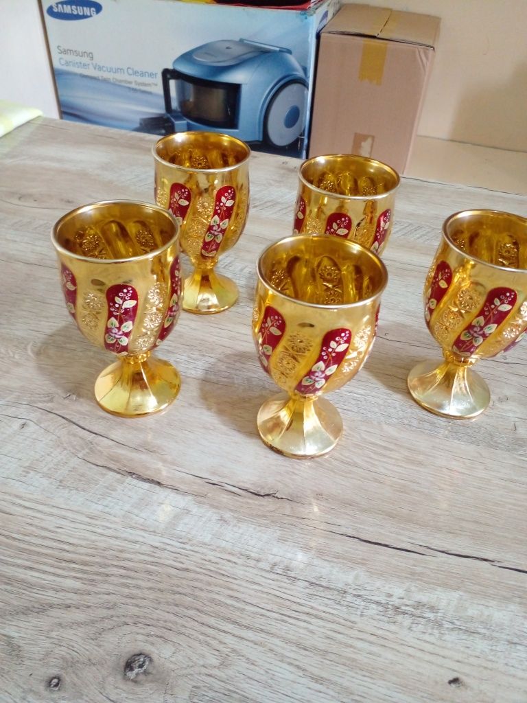 Стакан рюмкалар бор