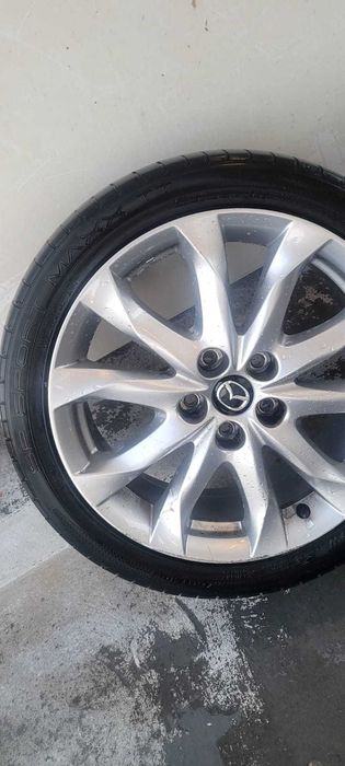 Jante Mazda 5x114.3  215x45 R18