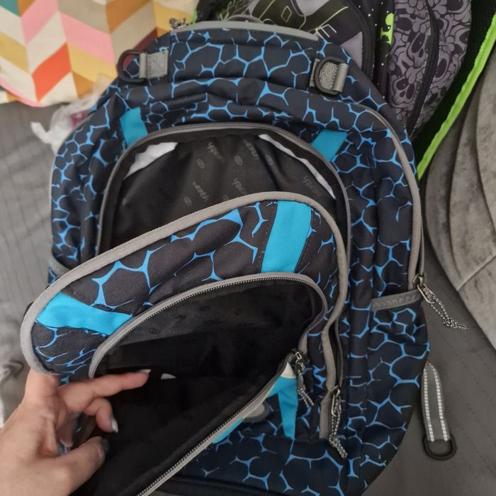 Ghiozdan nou pentru scoala