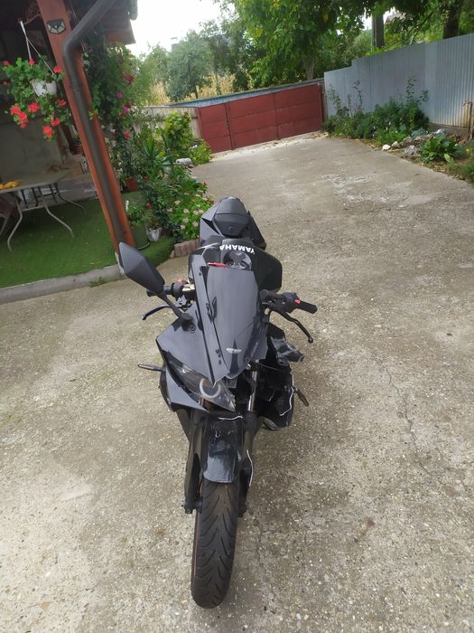 Yamaha yzf r125 2013