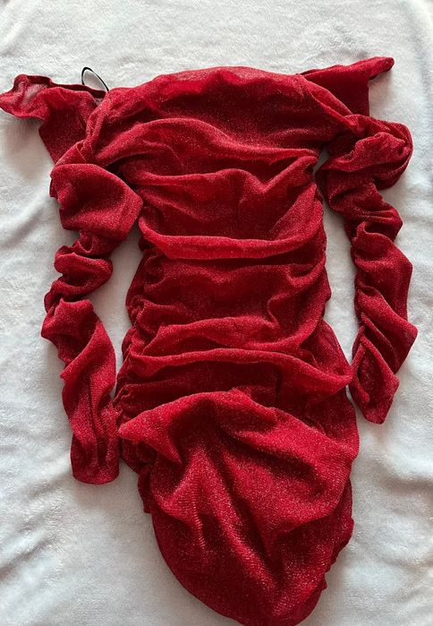 Страхотна  рокля