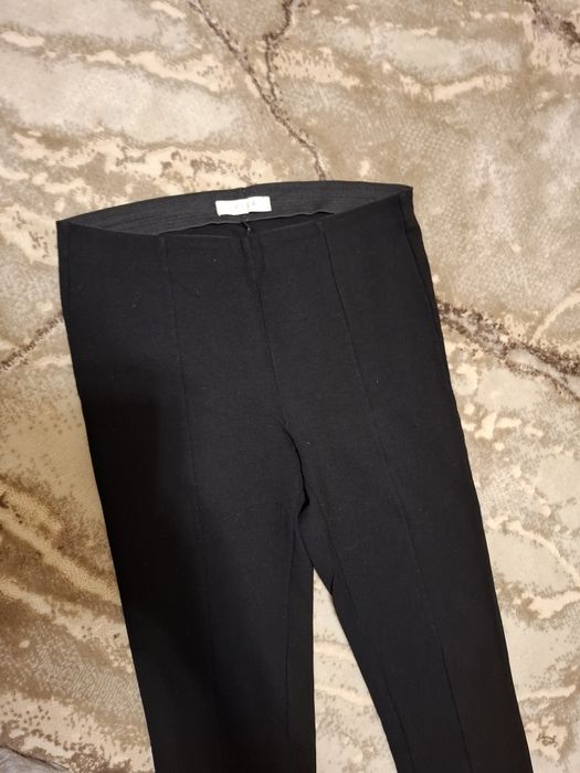 Lot 2 perechi colanti negri, transport 5 lei