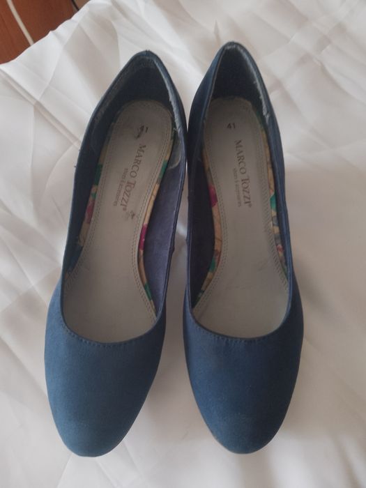 Сини обувки на Marco Tozzi велур