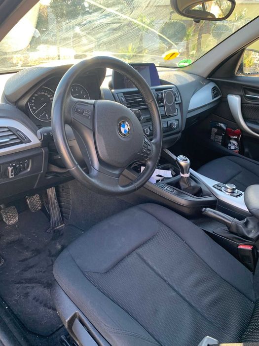 Vand BMW Seria 1 - 1.6 Benzină, An 2012