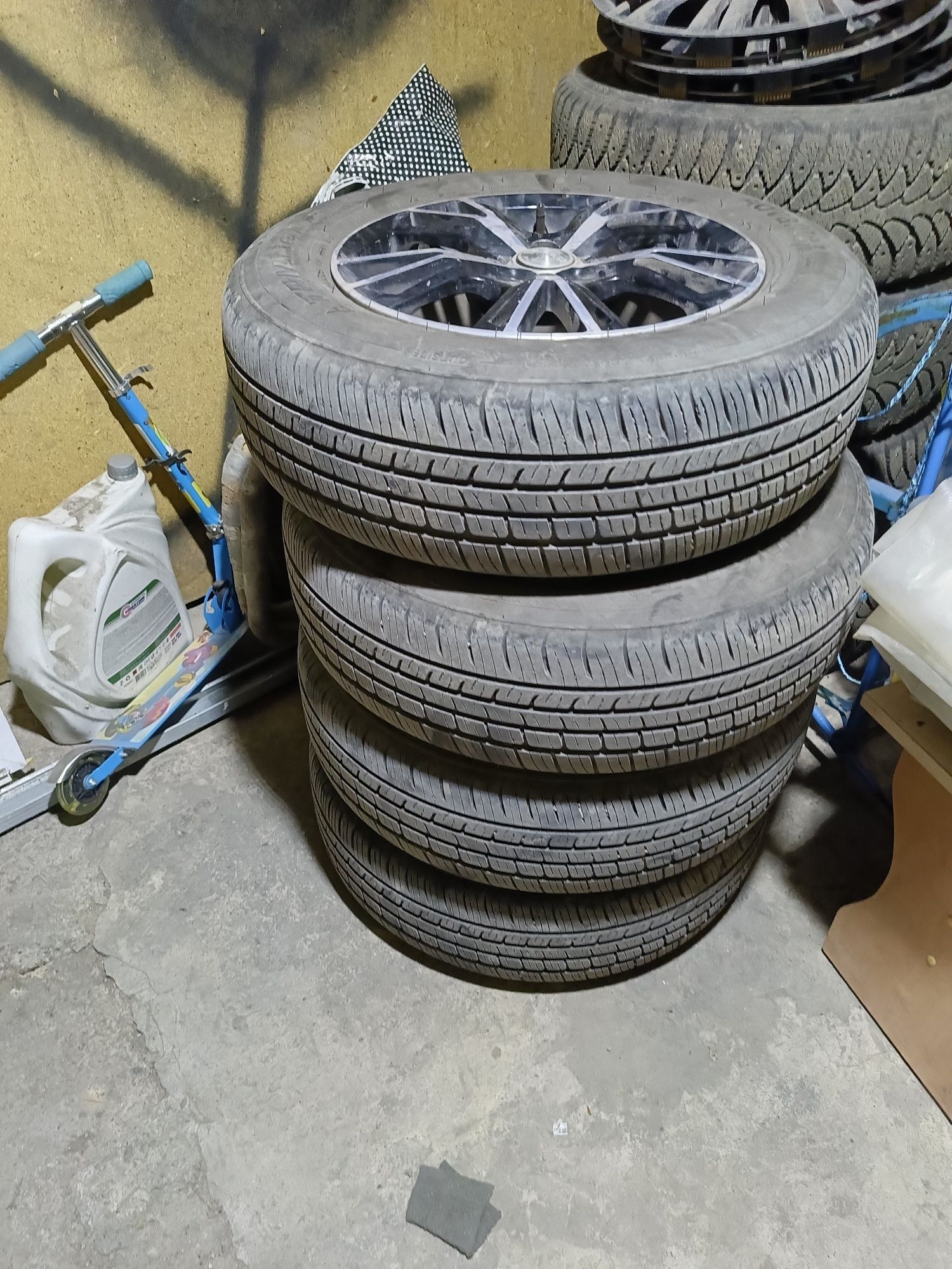 Продам диски р 15 с резиной