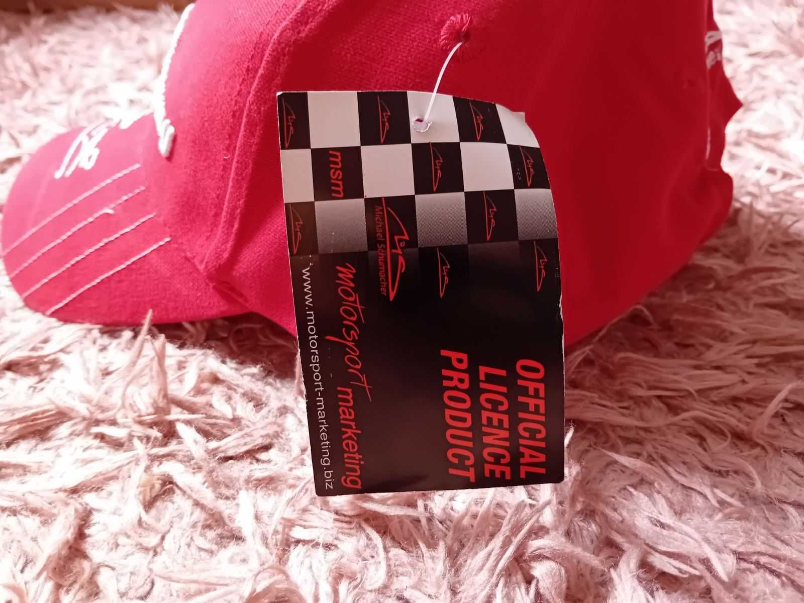 Оригинална шапка на Михаел Шумахер с автограф