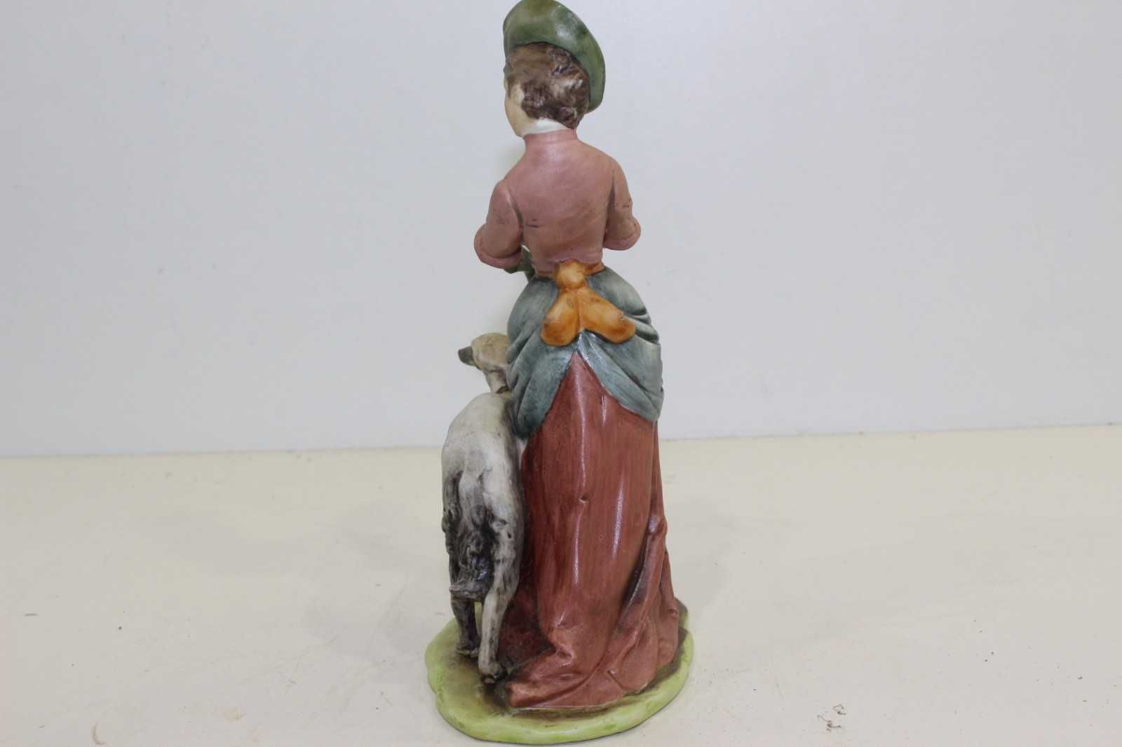 Ретро керамична статуетка Дамата с Кучето. Внос Франция