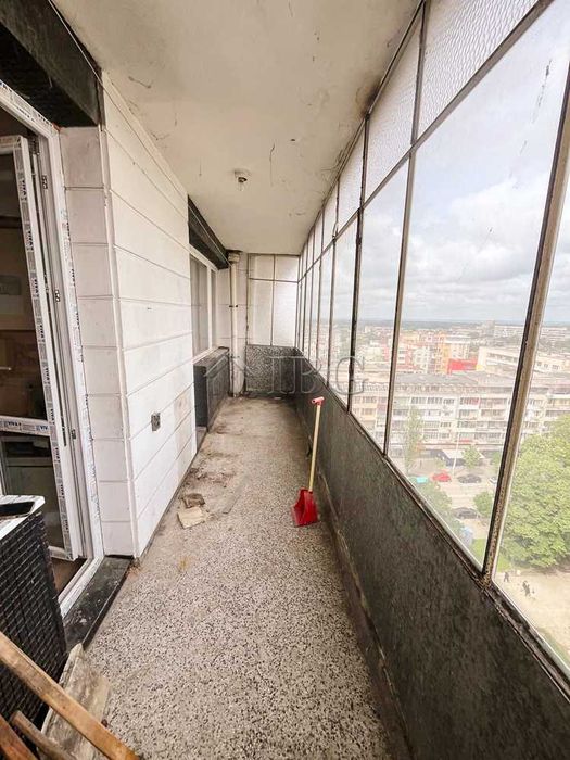 Продава се Тристаен апартамент в Русе, Широк център - 87 кв.м за 1035 €/кв.м - Снимка #11