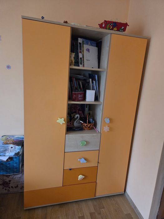 Pat + saltea+dulap+comoda