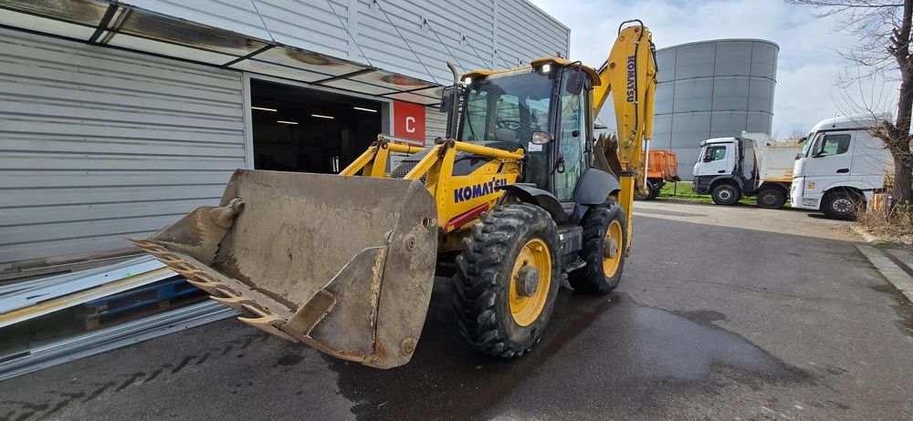 Komatsu Buldoexcavator Komatsu WB93S-8 Buldoexcavator Komatsu WB93S-8