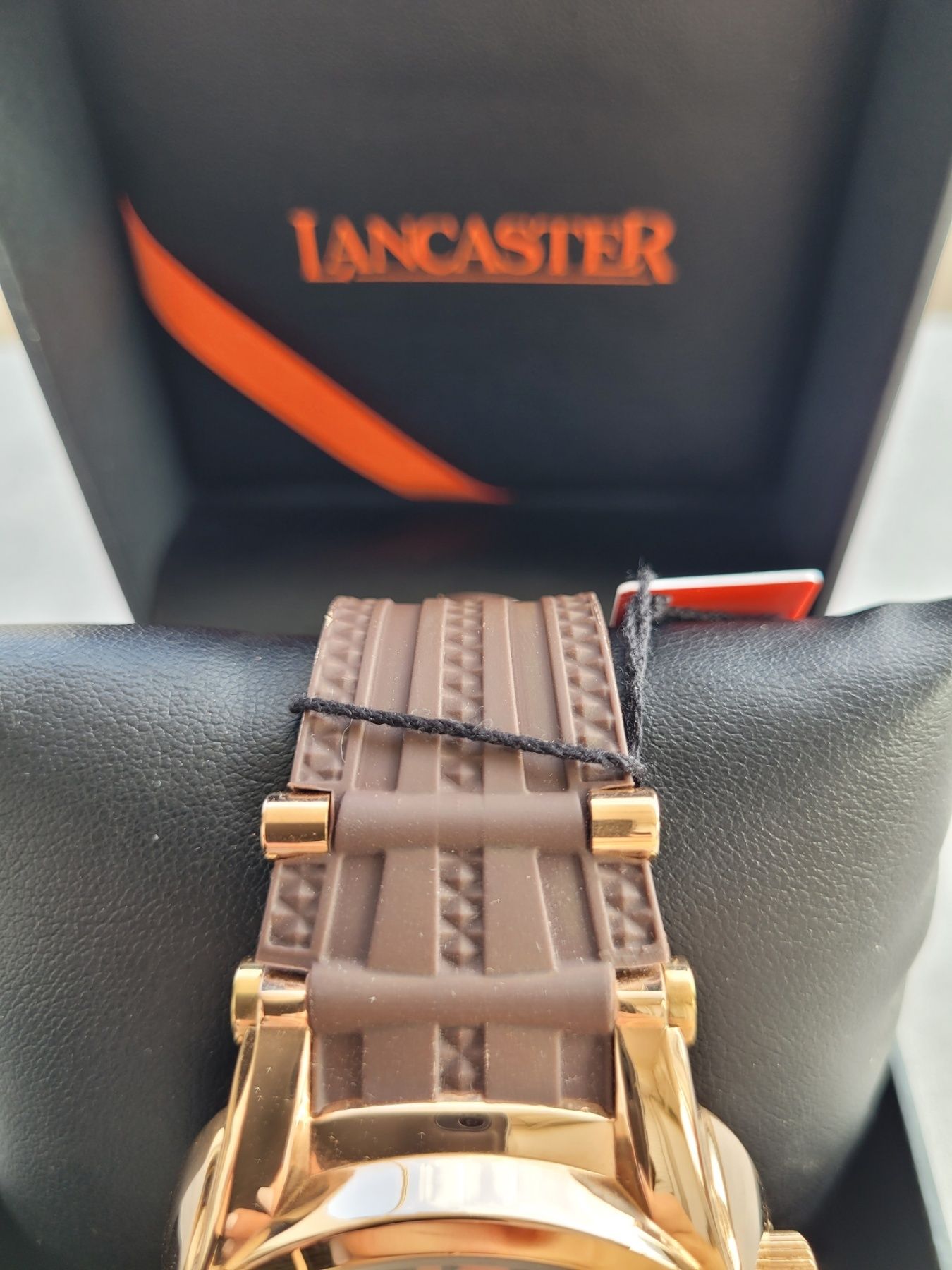 Чисто нов ОРИГИНАЛЕН мъжки часовник LANCASTER