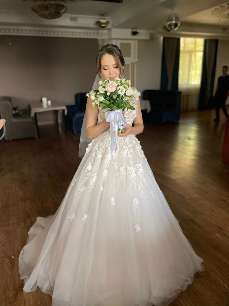Свадебное платье 75000 тг