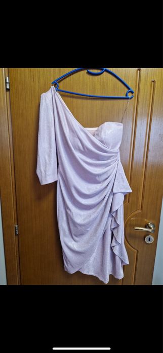 Официална рокля