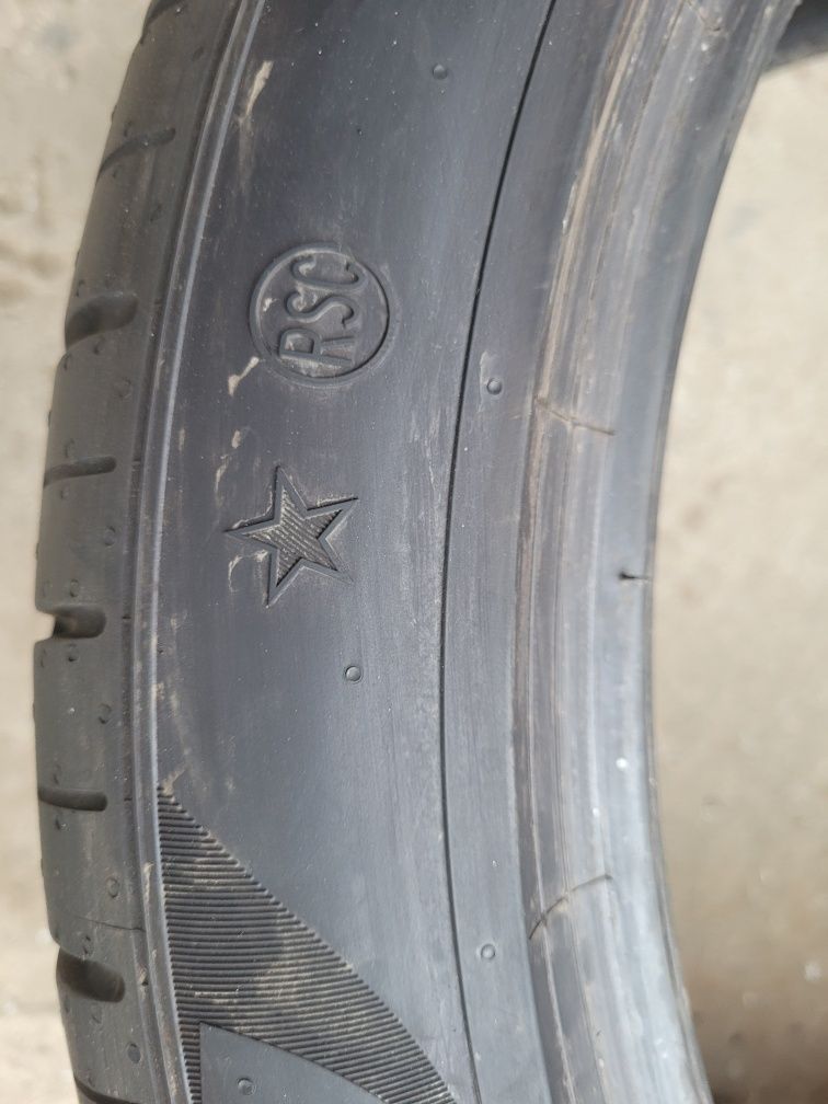 275 40 20 Cauciuc de vară Pirelli Runflat