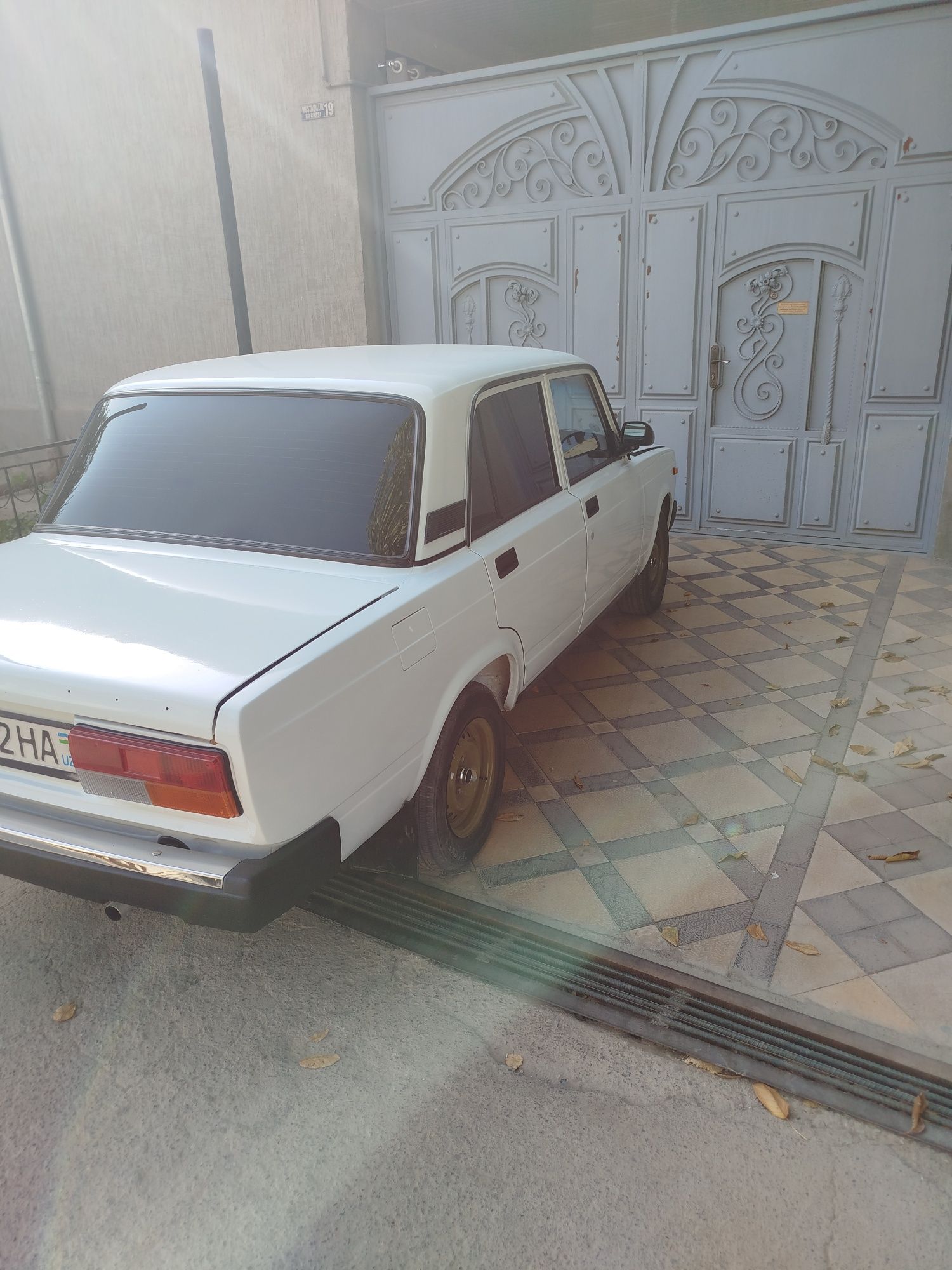 Vaz 21 07 sotiladi gazi bor