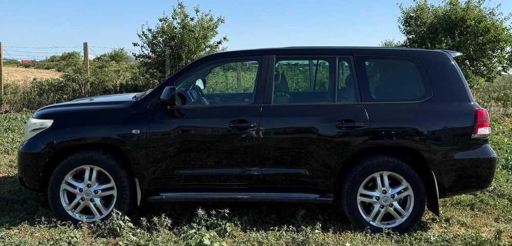 Toyota Land Cruiser 4.5 V8 D Executive  4x4 | Full Service Toyota