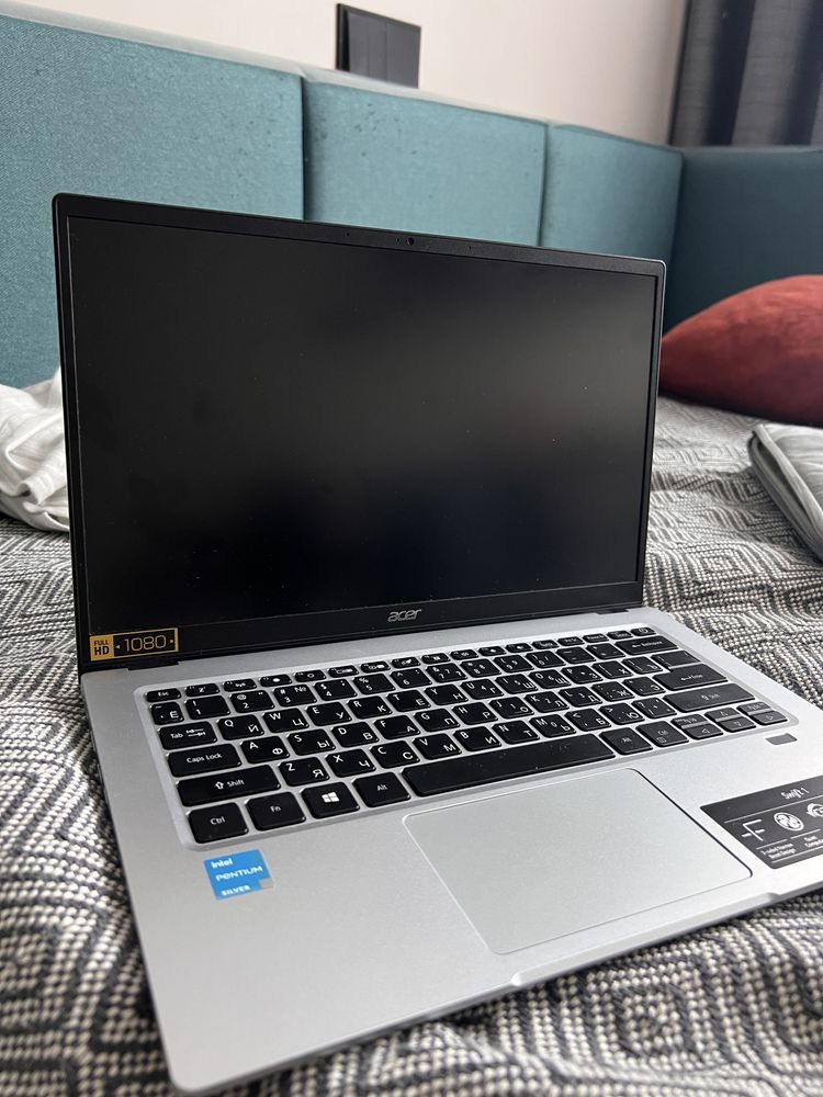 Acer swift sf114-34 в очень хорошем состоянии