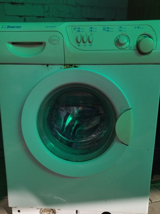 Продам стиральную машинку