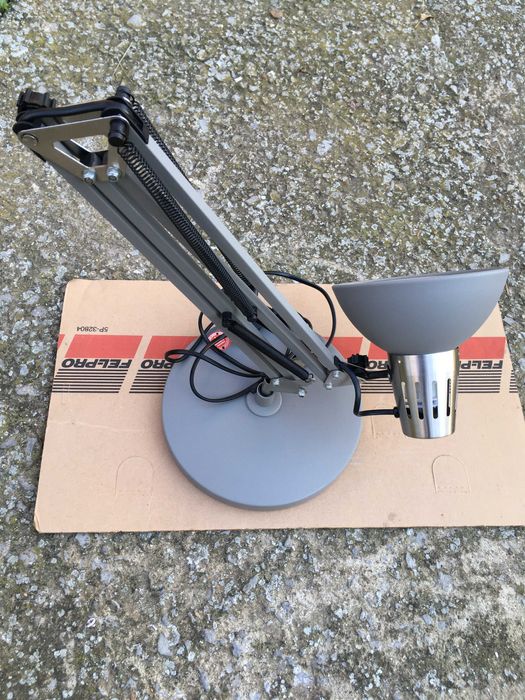 немска , разтегателна работна лампа "Nino"